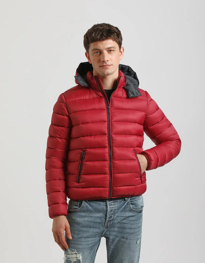 Giubbotto imbottito con cappuccio